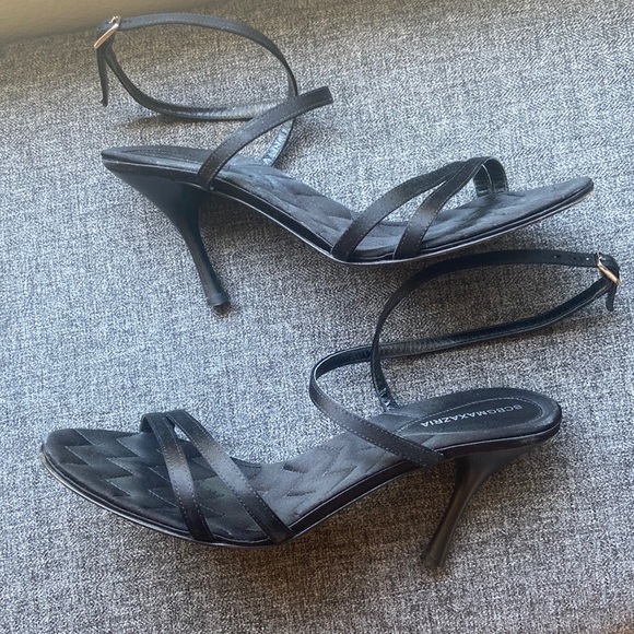 Vintage BCBG Max Azria straps heels - Picture 1 of 6